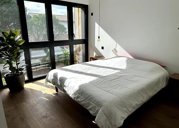 Maison Bord De Villa *